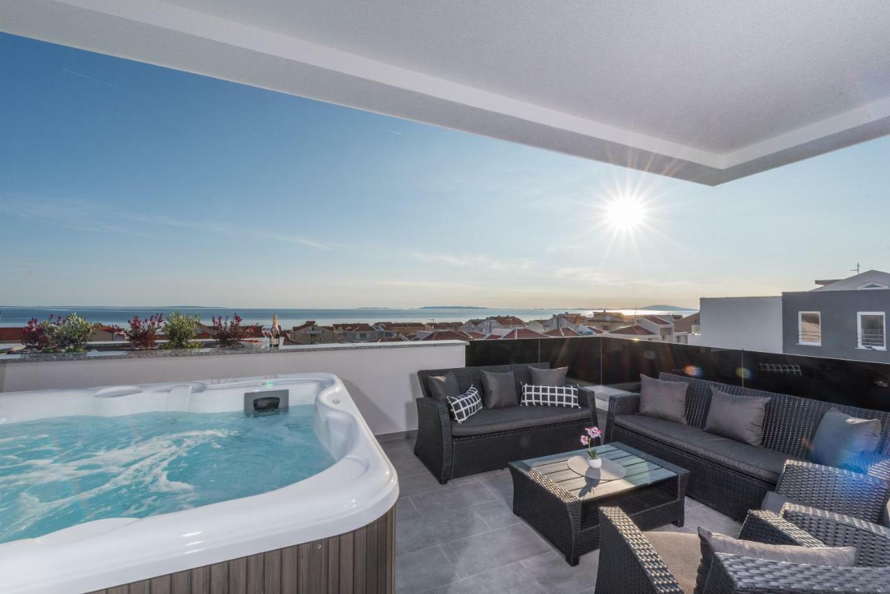 Villa Magnifica Penthouse With Jacuzzi Novalja Dış mekan fotoğraf